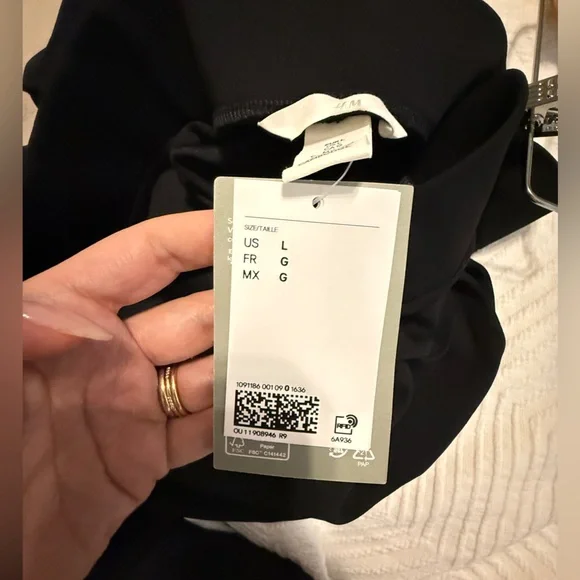 BNWT “2 for 1” H&M Black High-Waist Trousers - Picture 5 of 6